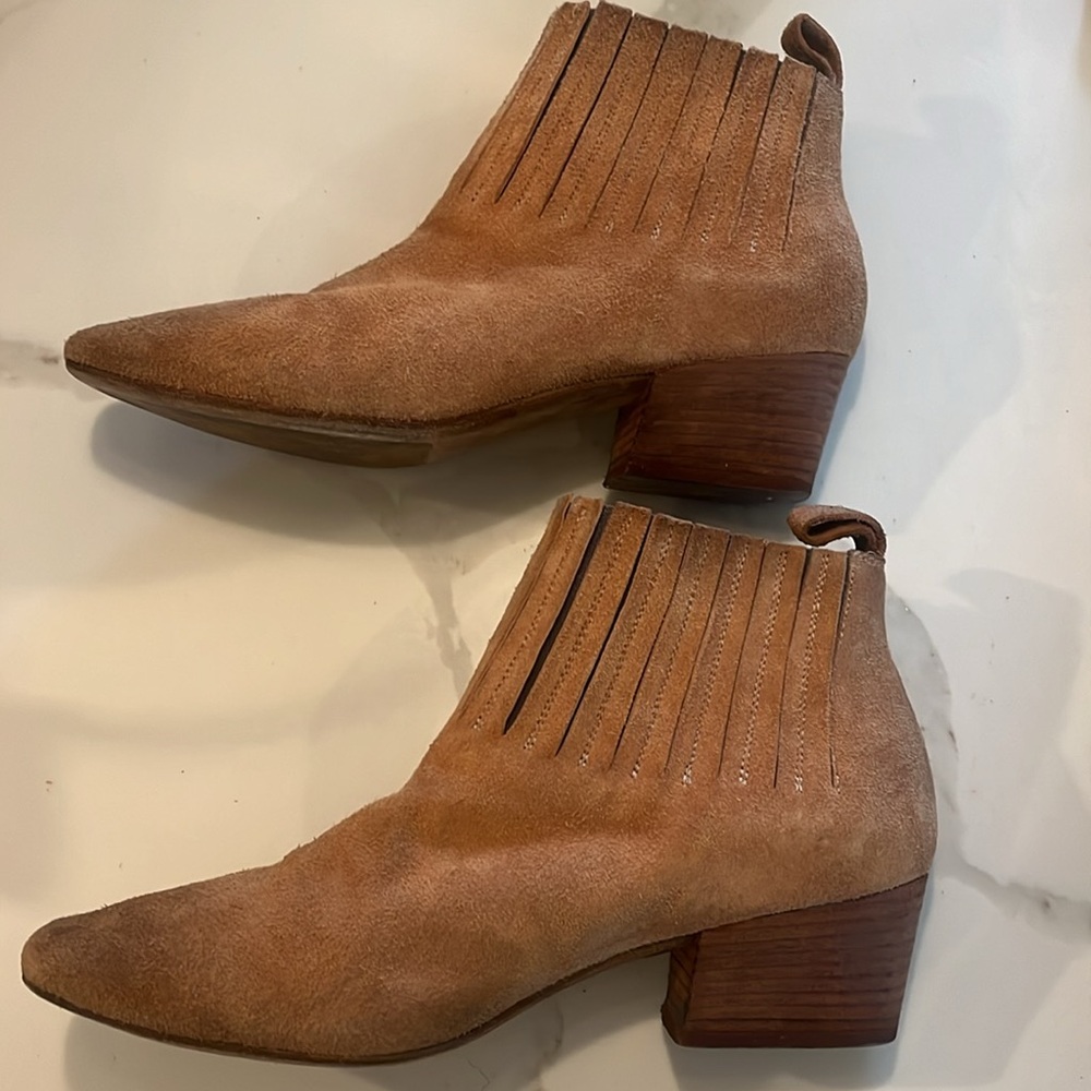 Marsèll Women's Light Brown Suede Ankle Booties pull-on size EU 38 Made in Italy